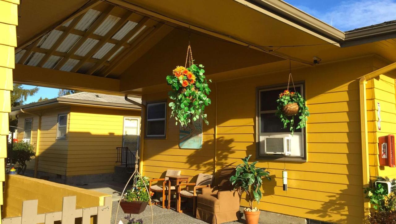Windmill Inn Lynden Exterior photo