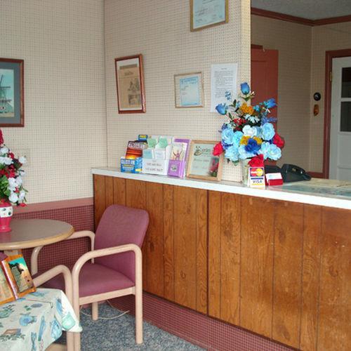 Windmill Inn Lynden Interior photo
